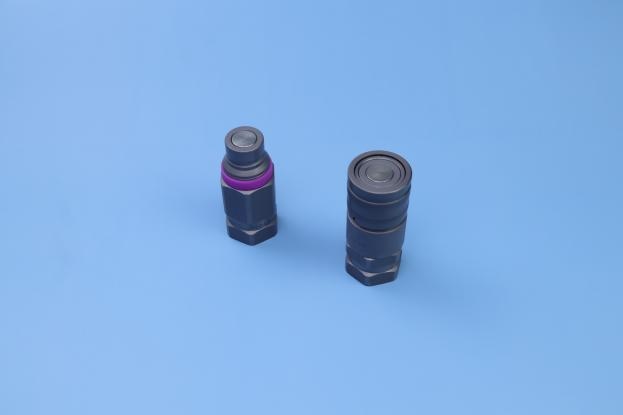 Hydraulic quick connectors in different environments